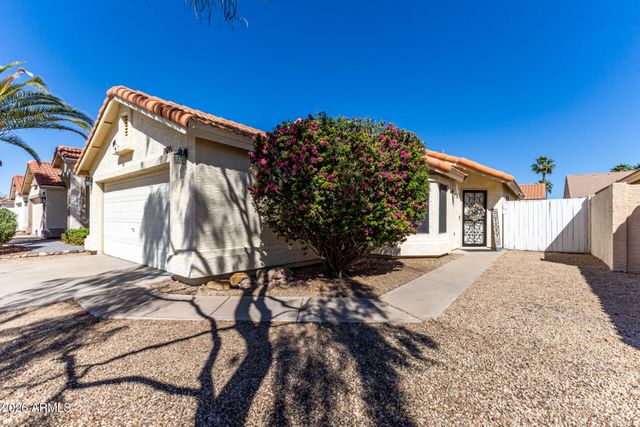 7826 W MCRAE Way, Glendale, AZ 85308