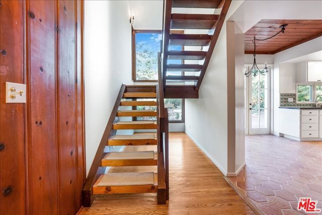 321 N Las Casas Avenue, Pacific Palisades (los Angeles), CA 90272