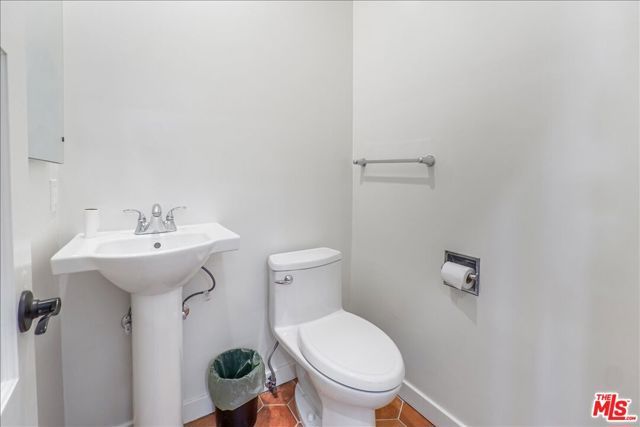 321 N Las Casas Avenue, Pacific Palisades (los Angeles), CA 90272