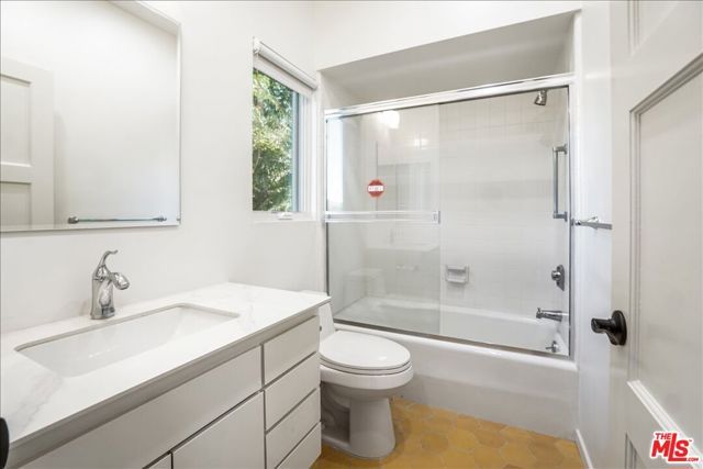 321 N Las Casas Avenue, Pacific Palisades (los Angeles), CA 90272