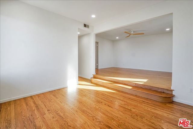 321 N Las Casas Avenue, Pacific Palisades (los Angeles), CA 90272