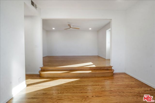 321 N Las Casas Avenue, Pacific Palisades (los Angeles), CA 90272