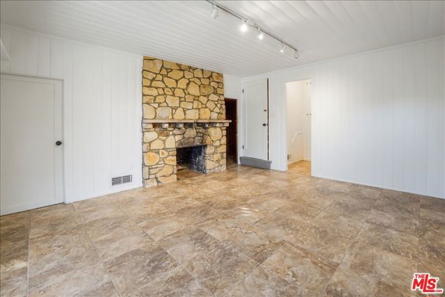 321 N Las Casas Avenue, Pacific Palisades (los Angeles), CA 90272