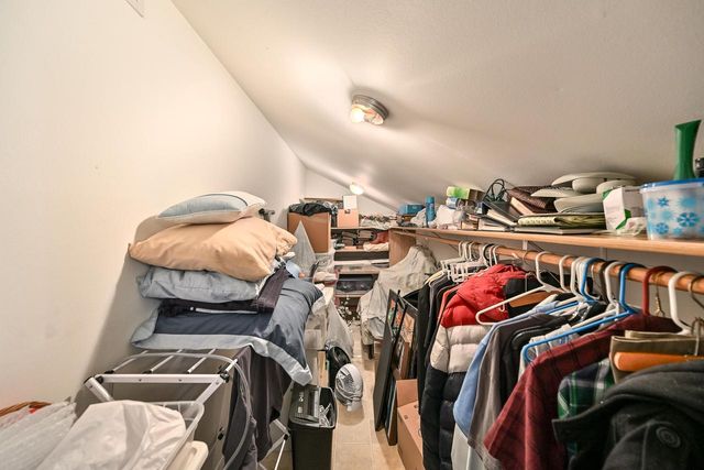 17600 W Lincoln AVENUE, New Berlin, WI 53146