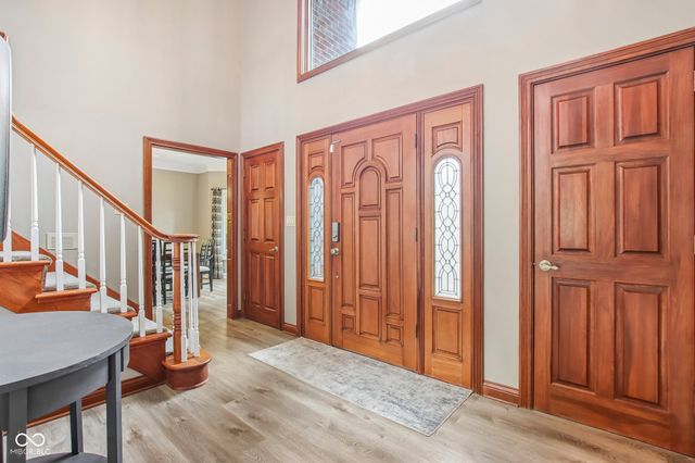 152 Derbyshire Drive, Indianapolis, IN 46229