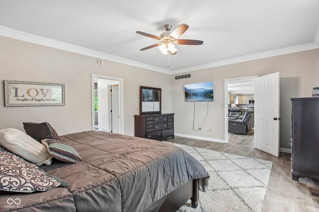 152 Derbyshire Drive, Indianapolis, IN 46229