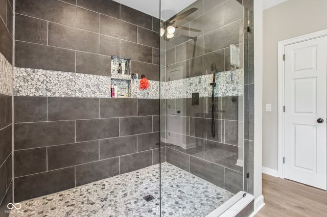152 Derbyshire Drive, Indianapolis, IN 46229
