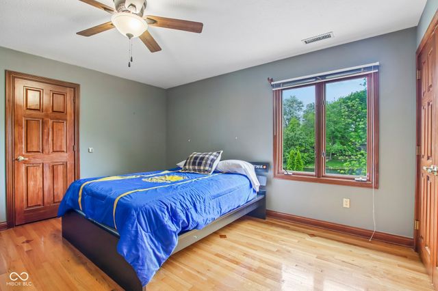 152 Derbyshire Drive, Indianapolis, IN 46229