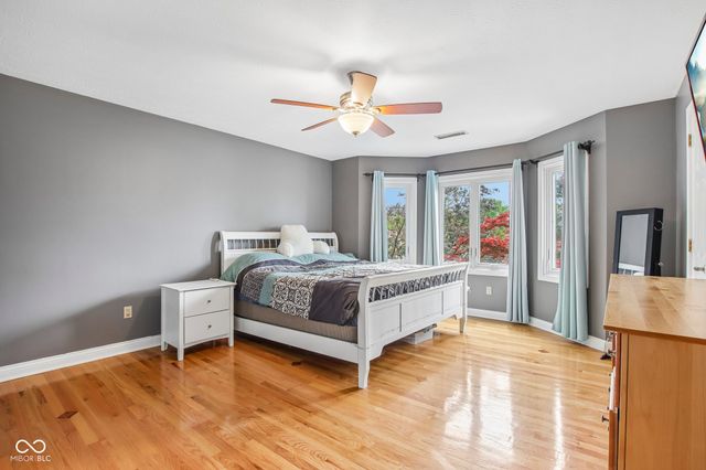 152 Derbyshire Drive, Indianapolis, IN 46229