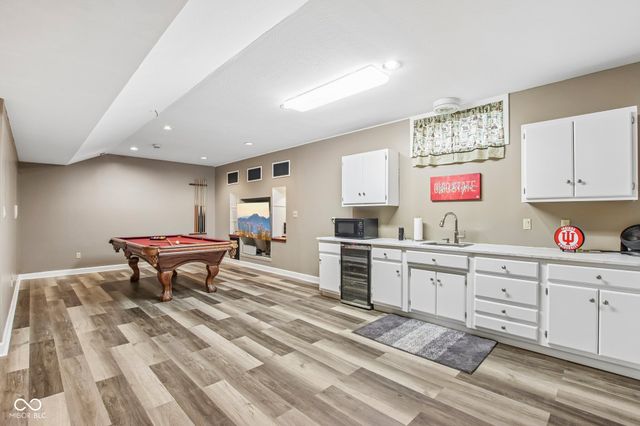 152 Derbyshire Drive, Indianapolis, IN 46229
