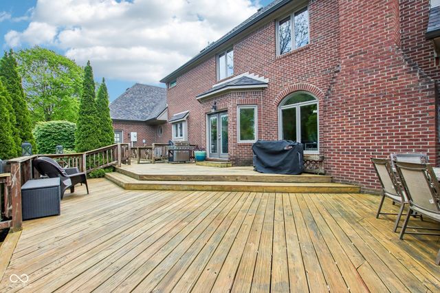 152 Derbyshire Drive, Indianapolis, IN 46229