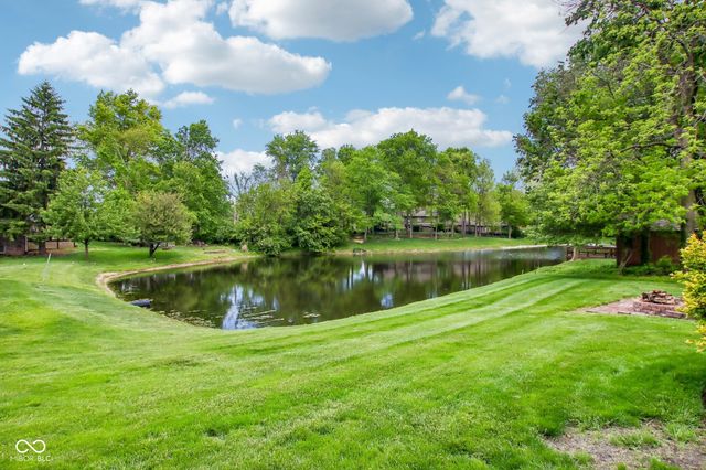 152 Derbyshire Drive, Indianapolis, IN 46229