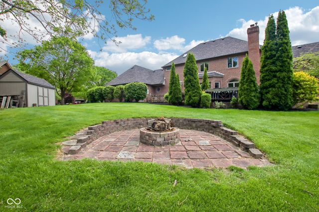 152 Derbyshire Drive, Indianapolis, IN 46229