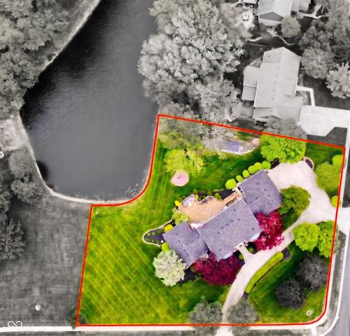 152 Derbyshire Drive, Indianapolis, IN 46229