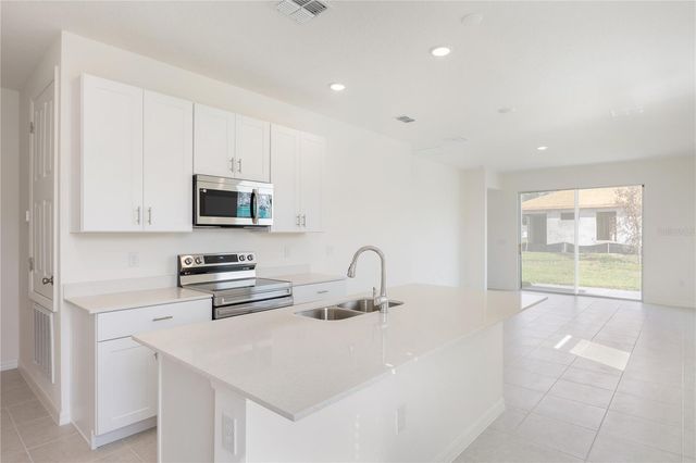 9129 WILDLIGHT TRAIL, Wildwood, FL 34785