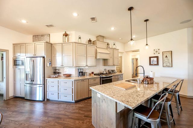 11201 Gardner Avenue, Lubbock, TX 79424