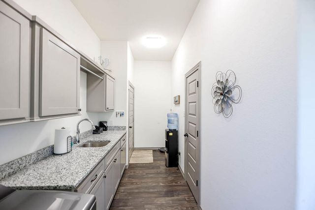 11201 Gardner Avenue, Lubbock, TX 79424