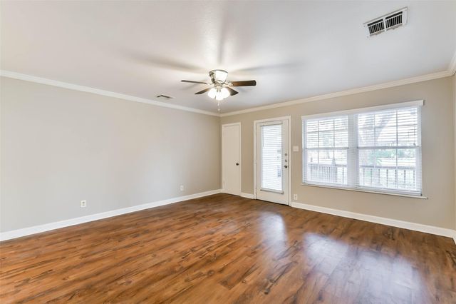 2707 Stadium Drive, Alvin, TX 77511