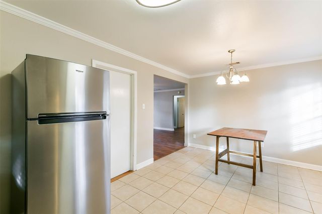 2707 Stadium Drive, Alvin, TX 77511