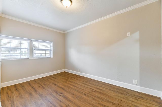2707 Stadium Drive, Alvin, TX 77511