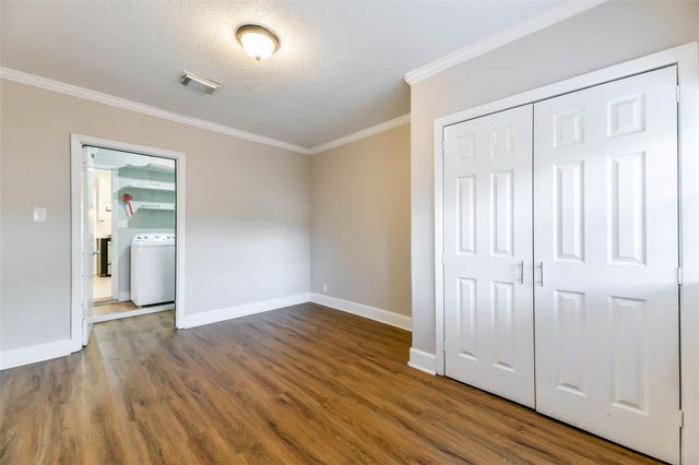 2707 Stadium Drive, Alvin, TX 77511