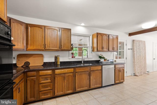 8131 TALL PINES LN, Catlett, VA 20119