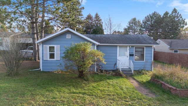 2120 Kelly Avenue, Cloquet, MN 55720