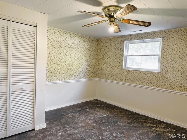 52 Villa Dr Drive, Granite City, IL 62040