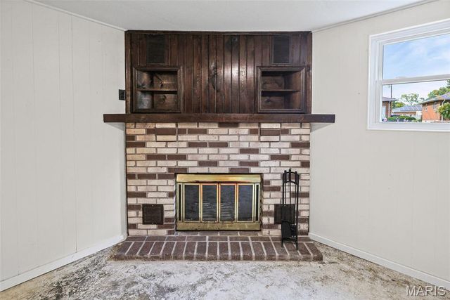 52 Villa Dr Drive, Granite City, IL 62040