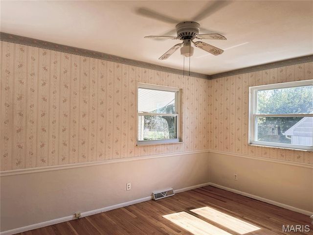 52 Villa Dr Drive, Granite City, IL 62040