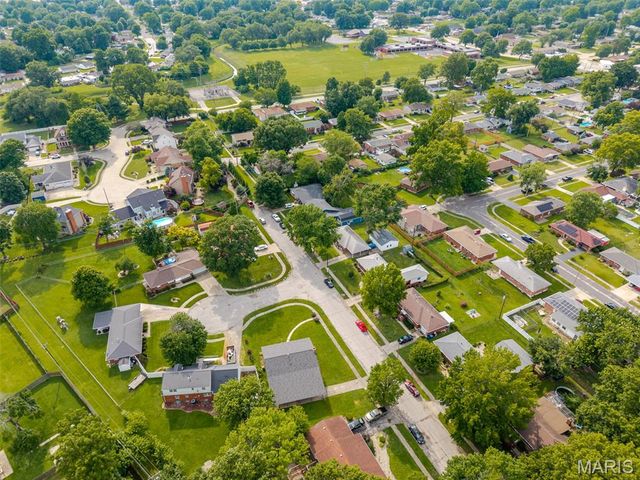 52 Villa Dr Drive, Granite City, IL 62040