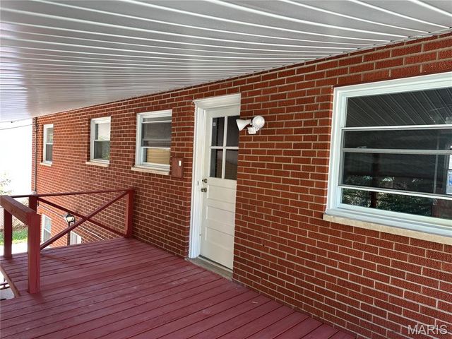 52 Villa Dr Drive, Granite City, IL 62040