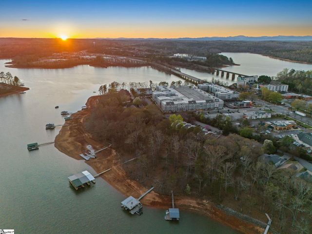 214 Holiday East Avenue, Clemson, SC 29631