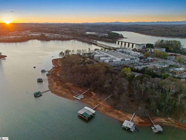 214 Holiday East Avenue, Clemson, SC 29631