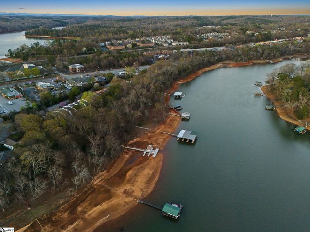 214 Holiday East Avenue, Clemson, SC 29631