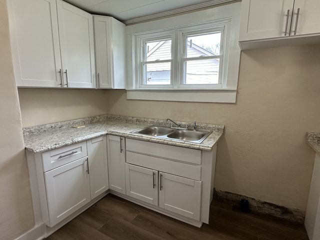 1011 Adair Ave, Columbia, TN 38401