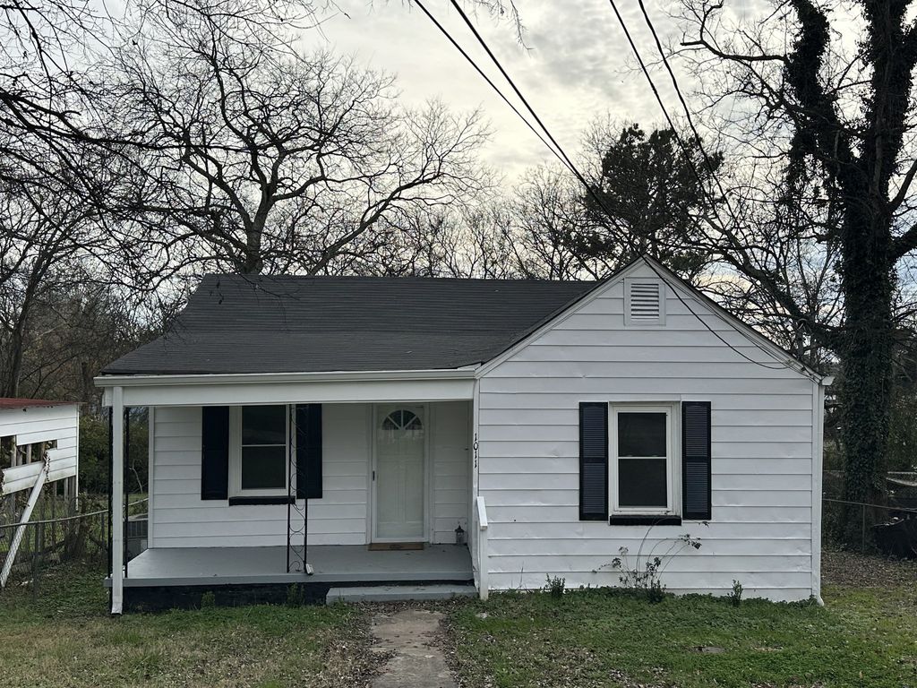 1011 Adair Ave, Columbia, TN 38401