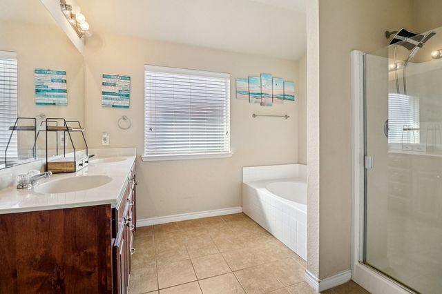 8221 Mule Deer Run, Fort Worth, TX 76179