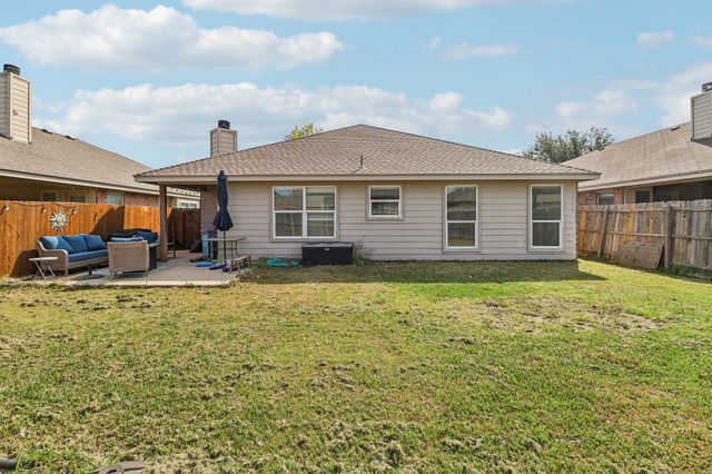 8221 Mule Deer Run, Fort Worth, TX 76179