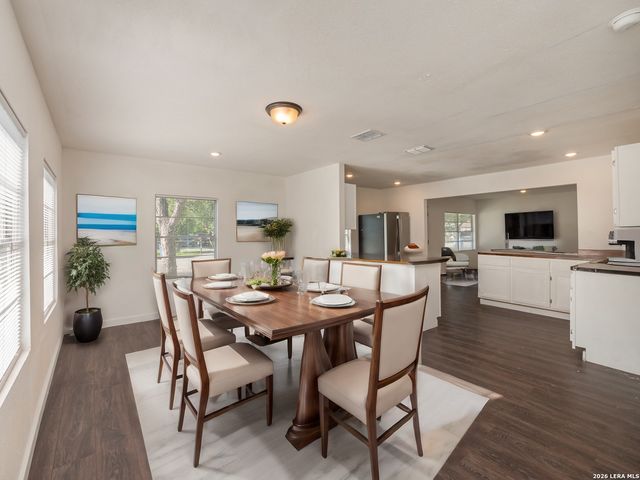 1051 Fitch St, San Antonio, TX 78211