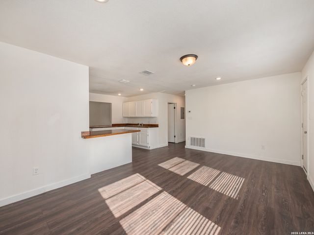 1051 Fitch St, San Antonio, TX 78211