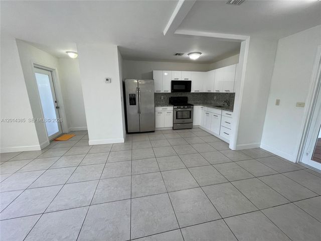 9711 SW 162nd St, Miami, FL 33157