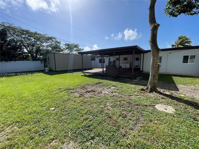 9711 SW 162nd St, Miami, FL 33157