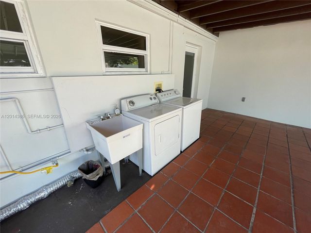 9711 SW 162nd St, Miami, FL 33157