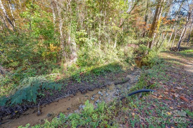 143 Luckadoo Street, Forest City, NC 28043