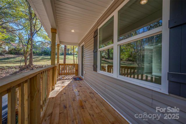 143 Luckadoo Street, Forest City, NC 28043