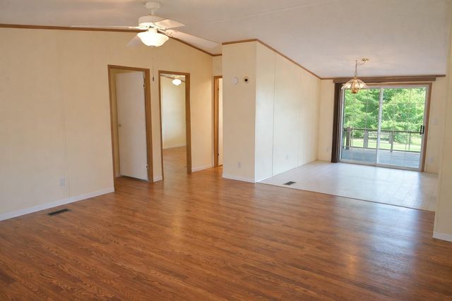 114 Shady Circle DR, Sunrise Beach Village, TX 78643