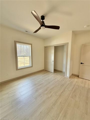 1532 Harvest Drive, Winston-salem, NC 27101