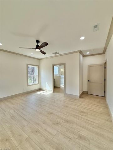 1532 Harvest Drive, Winston-salem, NC 27101