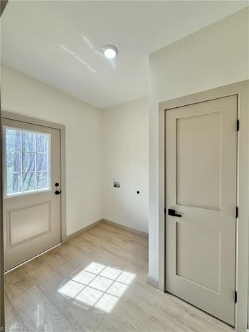 1532 Harvest Drive, Winston-salem, NC 27101